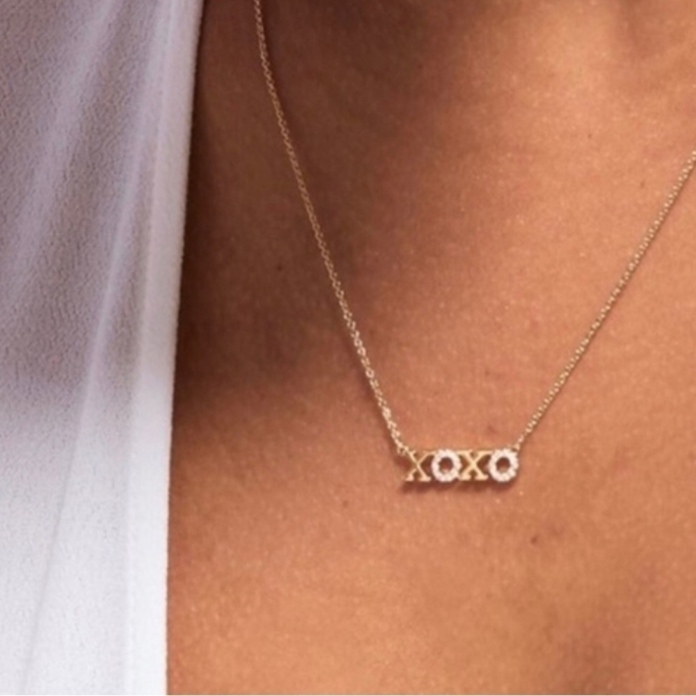 Stella & Dot gold XOXO dainty necklace